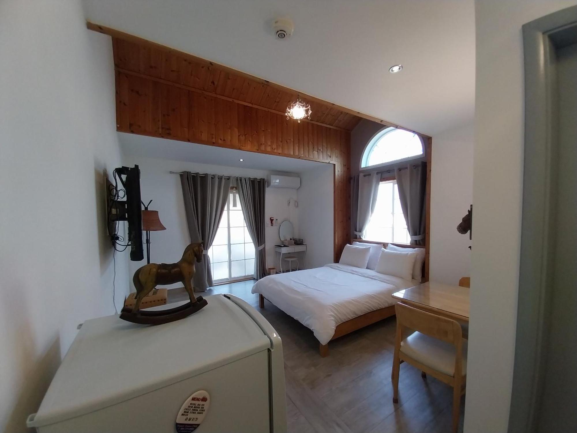 Another World Pension Gyeongju Bagian luar foto